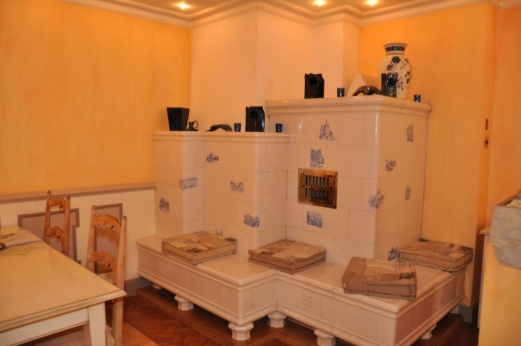 Hotel-Restaurant De La Tour Bagian luar foto